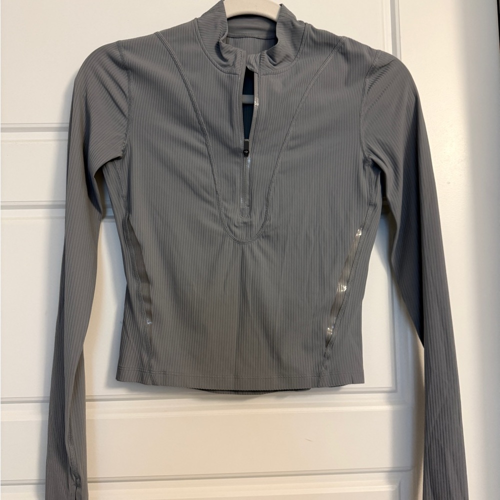 Lululemon rhino Gray Long Sleeve Quarter-Zip Women’s Top